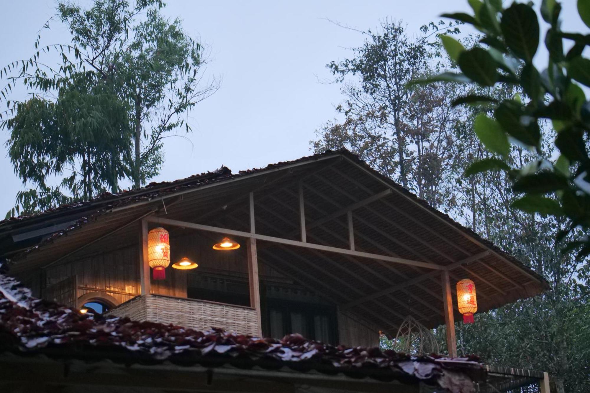 Hedreung Banrakthai Homestay And Camping Ban Rak Thai Exterior foto